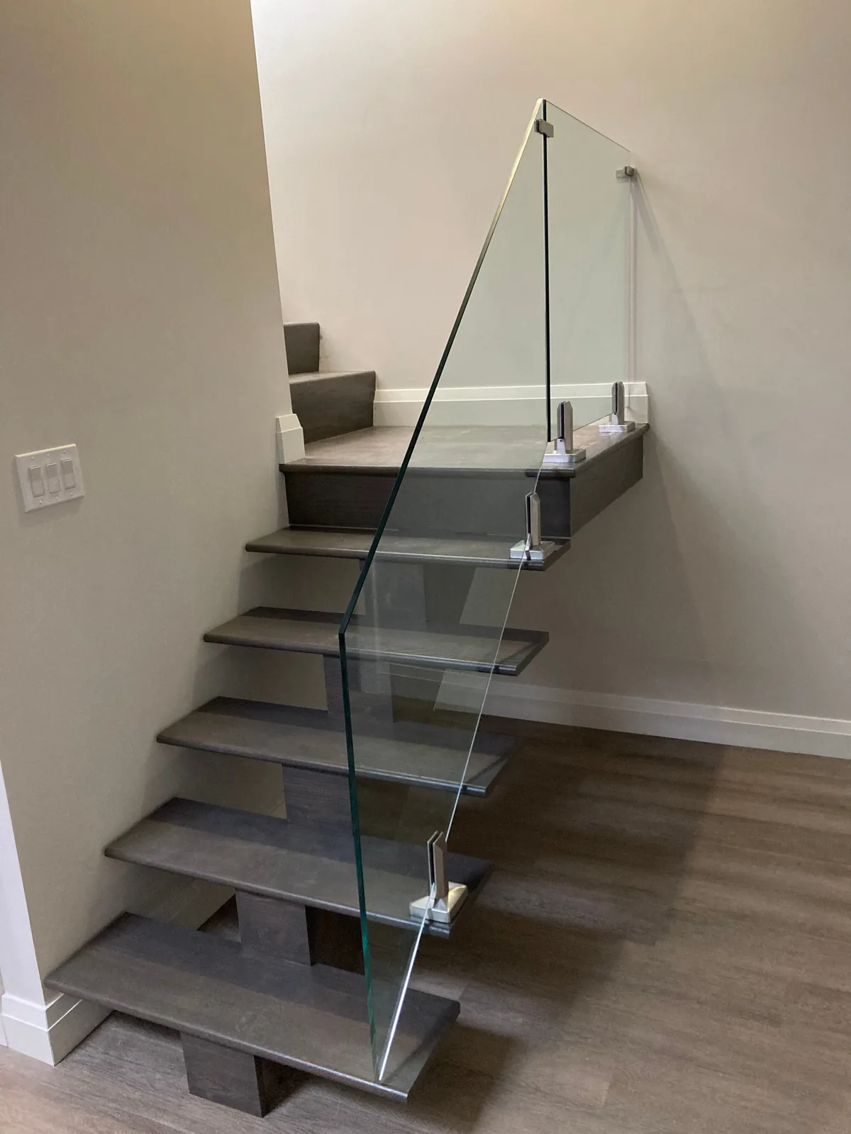 Glass railing installation